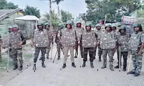 Bombs hurled at cops as Ganjam village fest turns violent