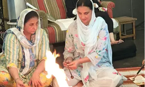 Lara Dutta marks 25 years of winning Miss Universe with a puja