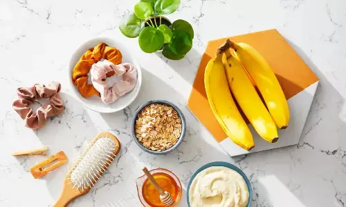 5 Easy DIY Hair Masks to Treat Dry and Frizzy Hair Naturally