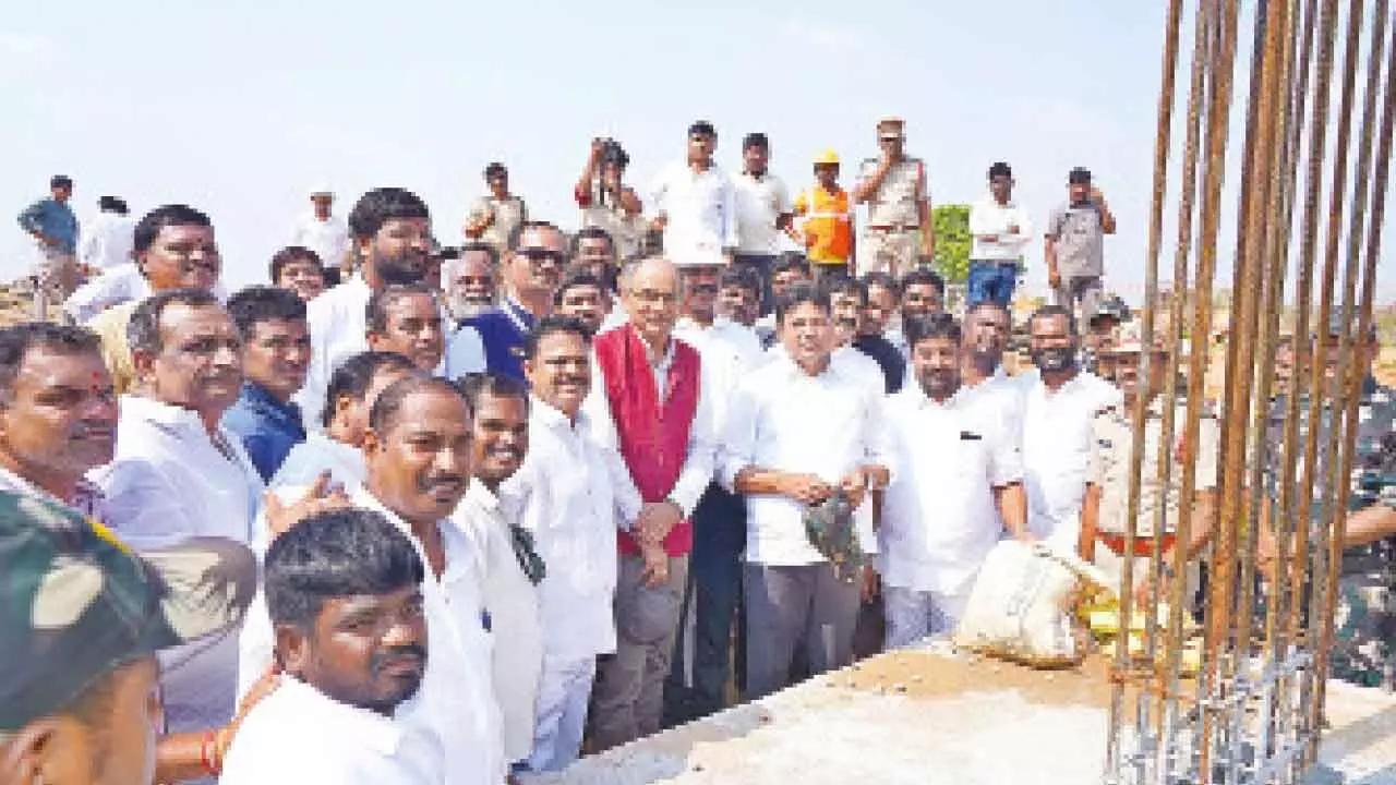 Skill centres in all dist HQs soon: Sridhar Babu Skill centres in all dist HQs soon: Sridhar Babu