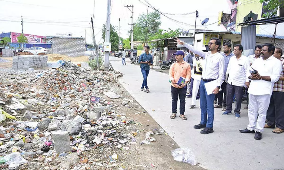 Collector conducts surprise sanitation inspection Collector conducts surprise sanitation inspection