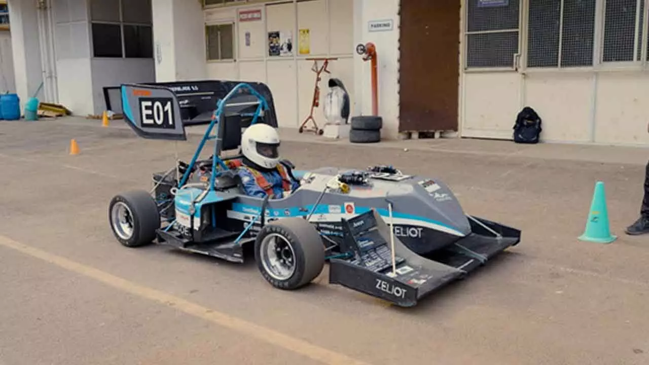 Aludecor Accelerates Innovation by Empowering India’s Top Student Racing Team Aludecor Accelerates Innovation by Empowering India’s Top Student Racing Team