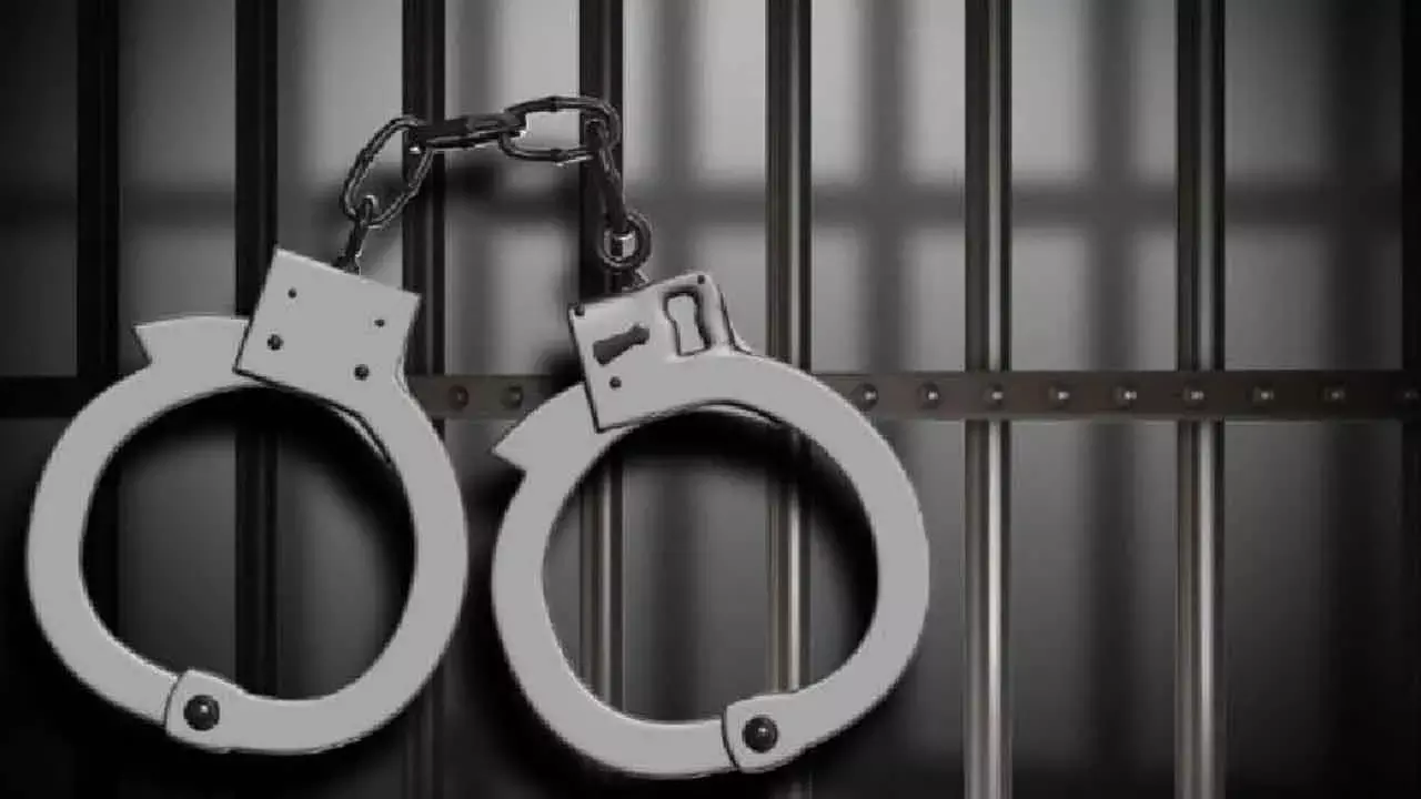 Three held for robbing elderly woman