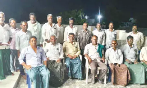 Farmers call for  bandh on May 20 for remunerative prices