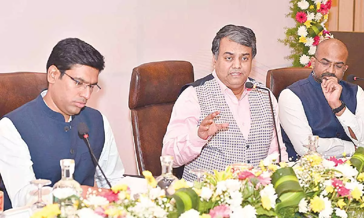 Local bodies urge Finance Commission for allocation of more infrastructure funds