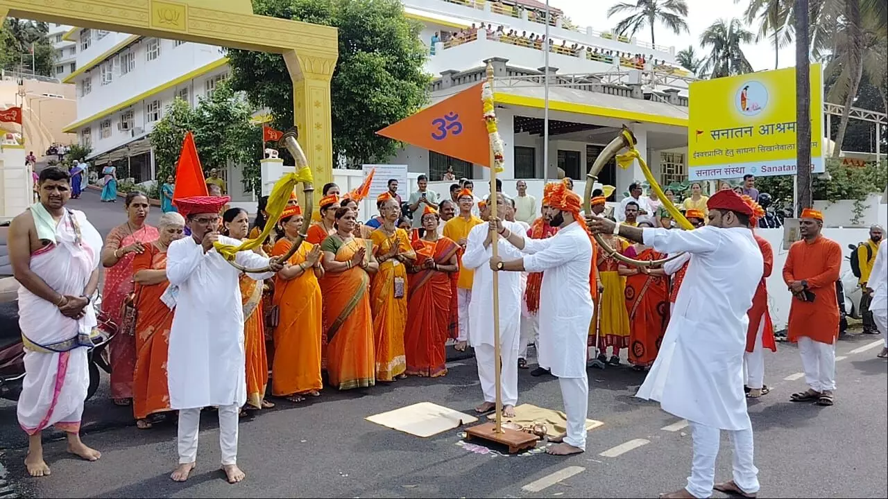 Massive Vehicle Rally in Goa Marks Prelude to Sanatan Rashtra Shankhnad Mahotsav Massive Vehicle Rally in Goa Marks Prelude to Sanatan Rashtra Shankhnad Mahotsav