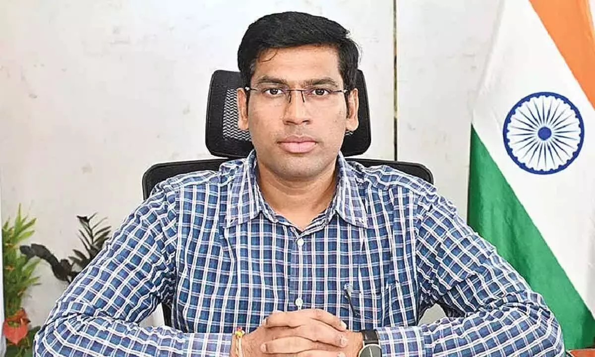 Collector Venkateswar seeks Swarna Andhra - Swachh Andhra campaign boost