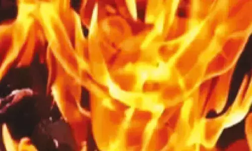Raj mining mafia sets ablaze DSP’s vehicle
