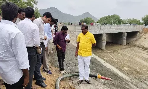 Naidu accelerates Handri-Neeva Sujala Sravanthi project completion
