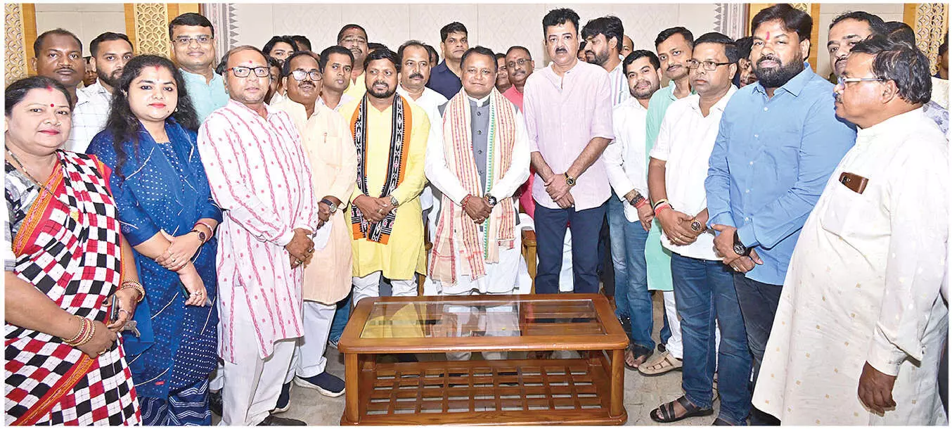 BJP OBC Morcha thanks Majhi for SEBC quota BJP OBC Morcha thanks Majhi for SEBC quota