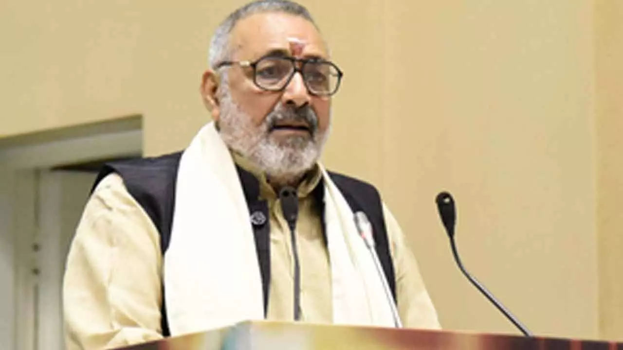 No politics in Tharoors inclusion, Cong has internal issues, says Giriraj Singh