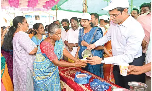 Soaring temperatures prompt heat awareness drive in Swarnandhra campaign