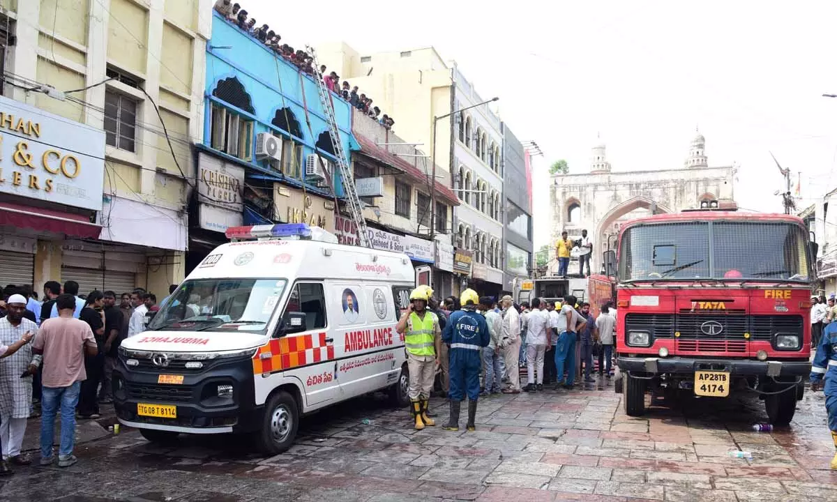 Lives snuffed out in smoke chamber; narrow single entry worsened things