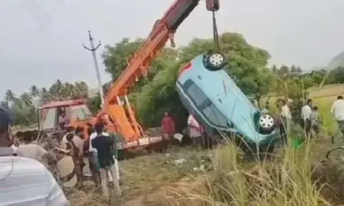 3 killed as car plunges into well