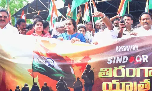 Collector leads the Tiranga yatra rally march