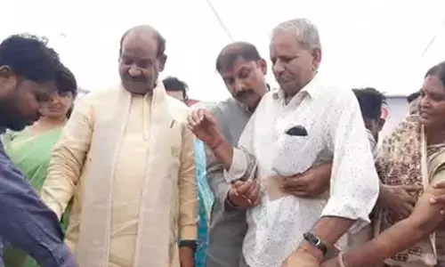 Om Birla inaugurates Pradhan Mantri Divyasha Kendra in Kota, distributes aids to beneficiaries