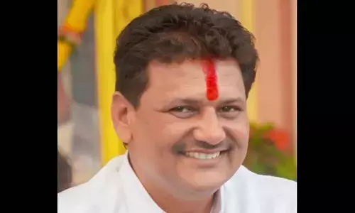 Submit proposal on state’s health policy urgently: Maha Minister tells officials