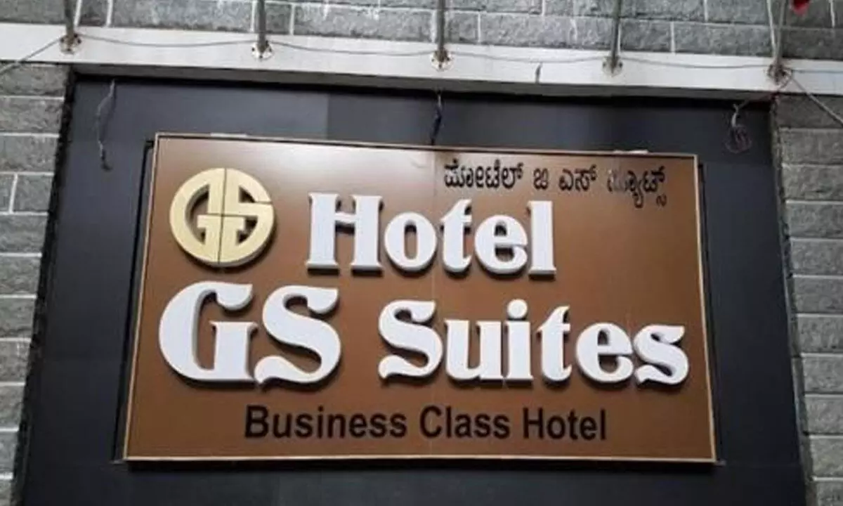 Hotel sealed in Koramangala for insulting Kannadigas Hotel sealed in Koramangala for insulting Kannadigas