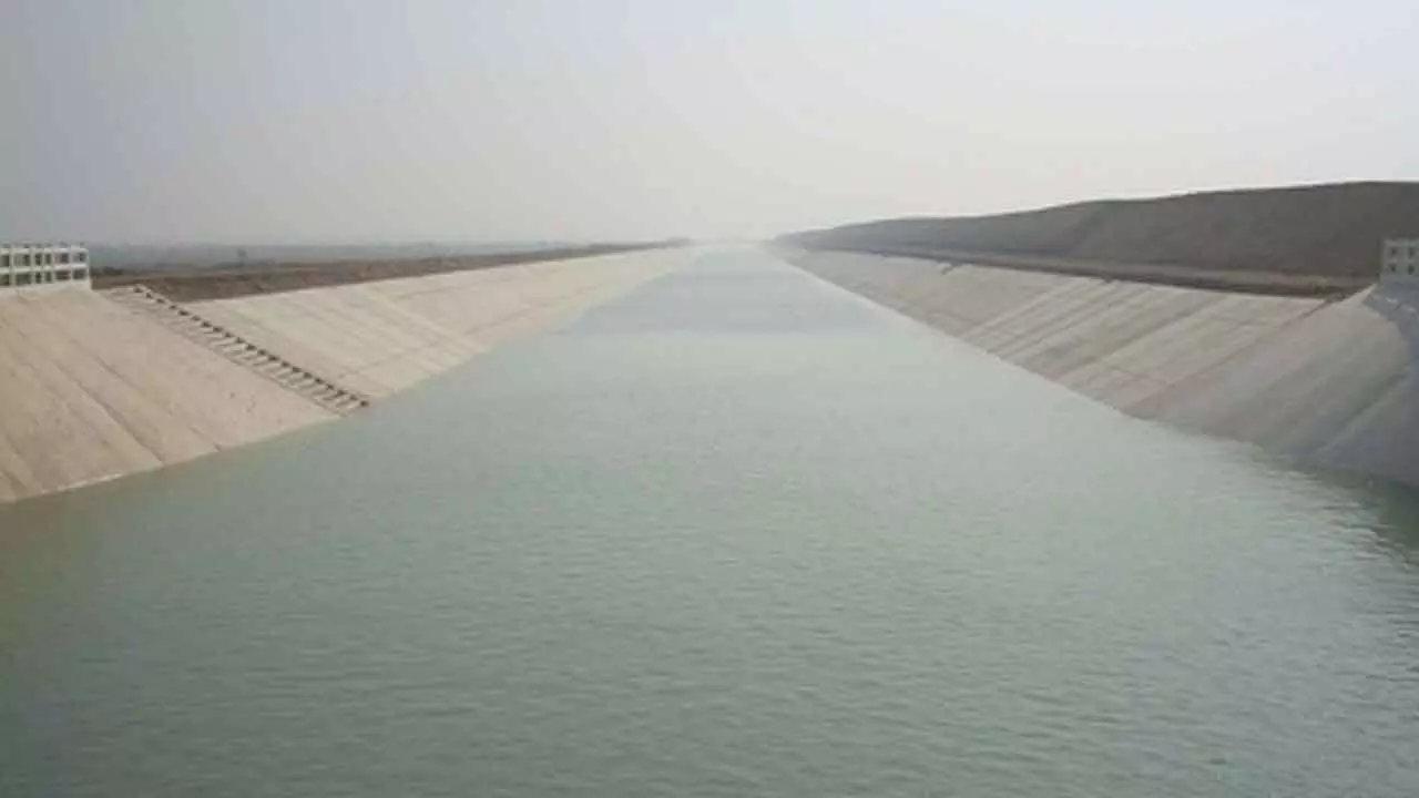 Pakistan: One killed, dozens injured after police action on anti-canal protestors in Sindh Pakistan: One killed, dozens injured after police action on anti-canal protestors in Sindh