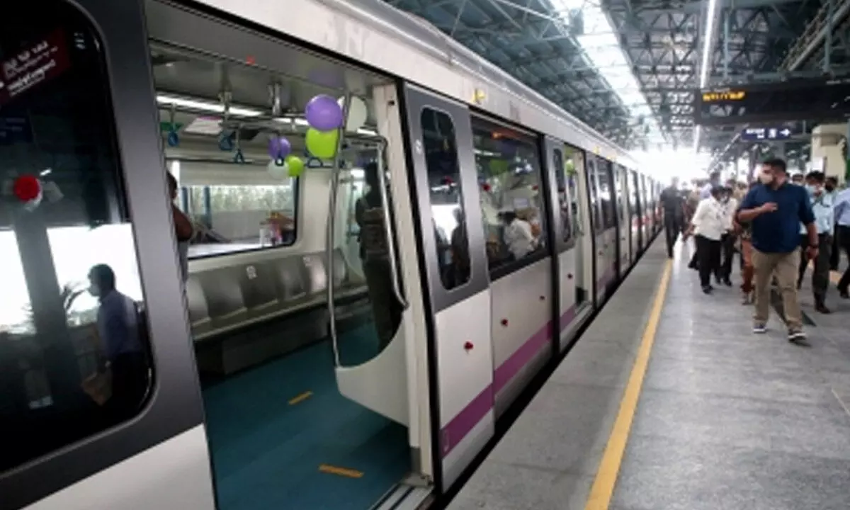 Hunt launched for pervert who published vulgar photos of women travellers in Bengaluru Metro Hunt launched for pervert who published vulgar photos of women travellers in Bengaluru Metro