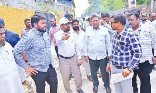 Water Board MD inspects sewer project