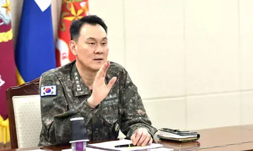 Military chiefs of South Korea, US vow to strengthen trilateral security cooperation with Japan