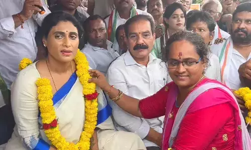 APCC chief launches an indefinite hunger strike in support of VSP workers APCC chief launches an indefinite hunger strike in support of VSP workers