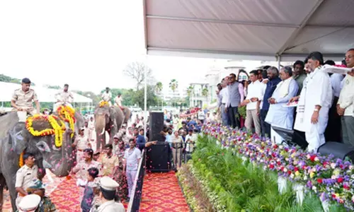 Karnataka hands over four trained Kumki elephants to Andhra Pradesh