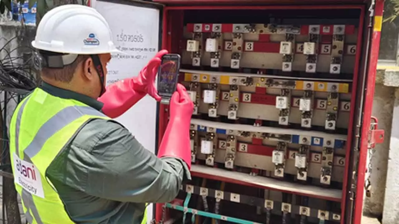 Adani Electricity empowers its ‘Power Warriors’ with advanced mobile thermal imaging tools Adani Electricity empowers its ‘Power Warriors’ with advanced mobile thermal imaging tools