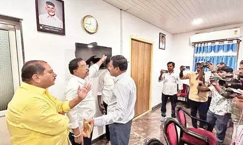 MLAs furious over display of Jagan’s photo in ZP Office