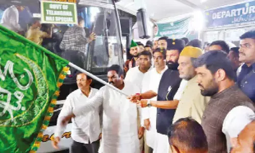 Uttam flags off Haj pilgrims for holy journey to Mecca