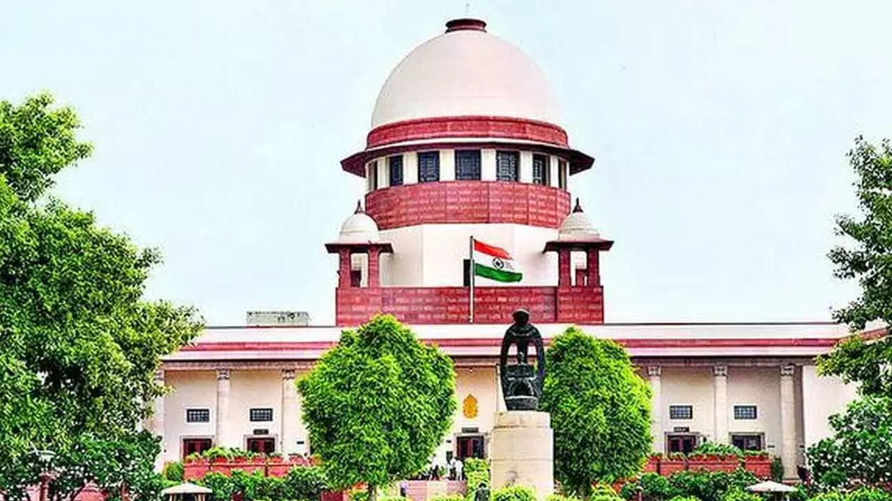 SC issues notice to Centre on plea to ban betting apps SC issues notice to Centre on plea to ban betting apps