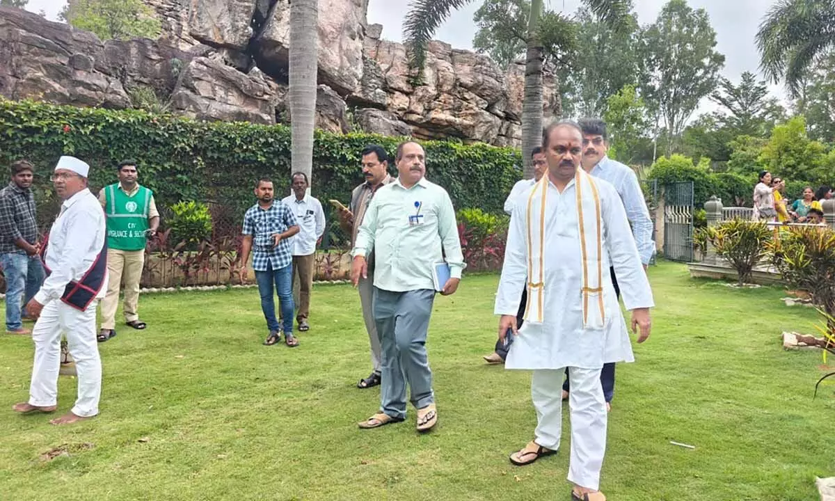 EO inspects Chakra Theertham EO inspects Chakra Theertham