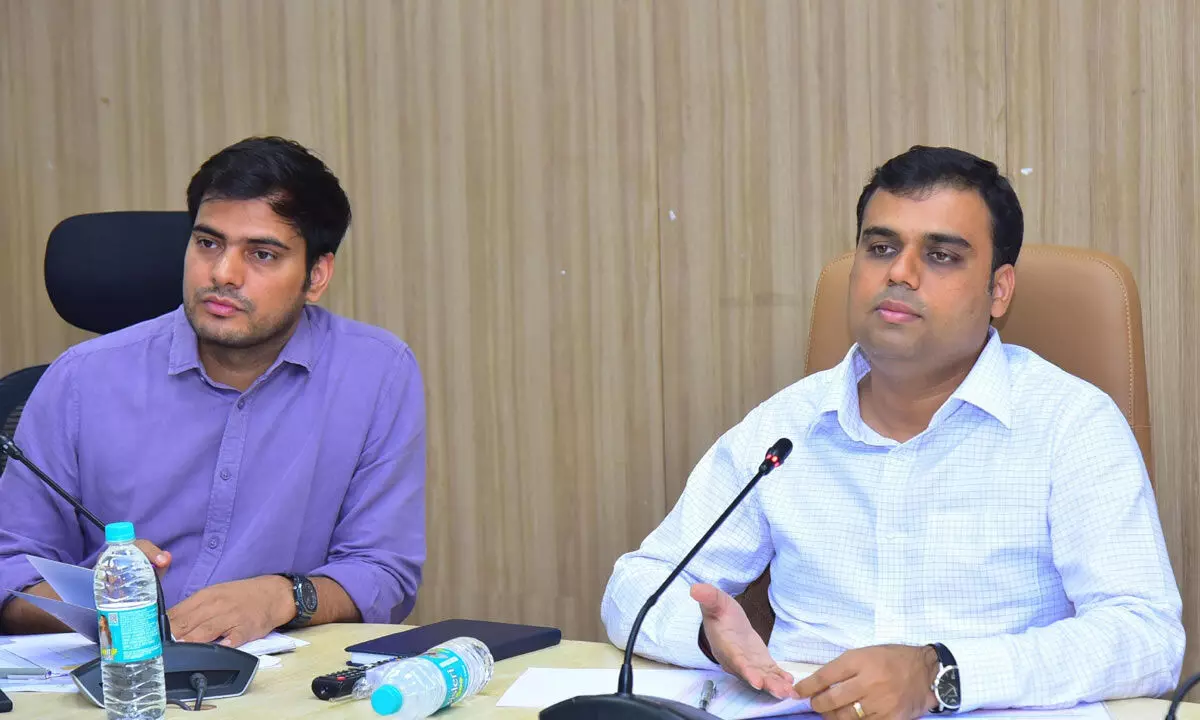 Need for smooth delivery of commodities from ration shops stressed