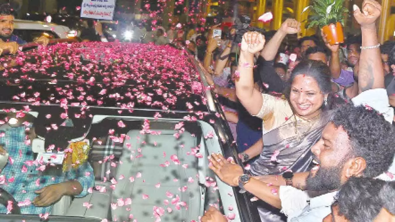 Daddy-Daugther Duo Duel: Top BRS netas mum on Kavitha’s letter to KCR Daddy-Daugther Duo Duel: Top BRS netas mum on Kavitha’s letter to KCR