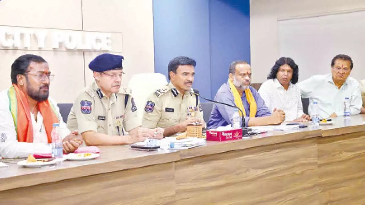 CV Anand holds meet with Gau Seva Assns to ensure a peaceful Bakrid CV Anand holds meet with Gau Seva Assns to ensure a peaceful Bakrid