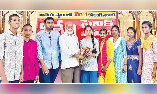 Viswam celebrates success in 2025 Navodaya entrance exams