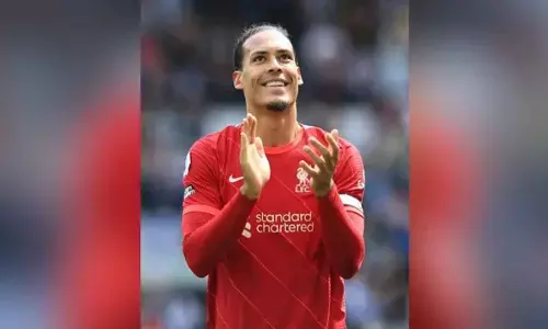 The idea of lifting trophy in front supporters at Anfield is something special: Virgil Van Dijk