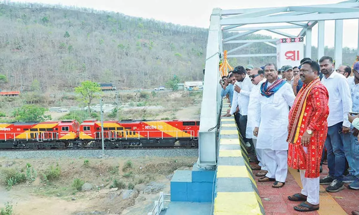 Pradhan inaugurates Durgapali overbridge
