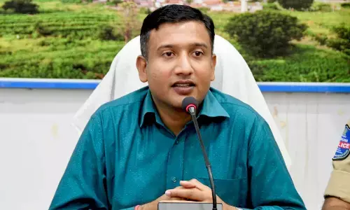 27 counterfeit cotton seed packets seized