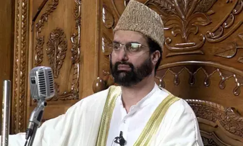 Online gambling destroying moral fabric, judiciary must intervene: Mirwaiz Umar Farooq