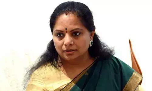 KCR’s emissary meets Kavitha to douse ‘fire’