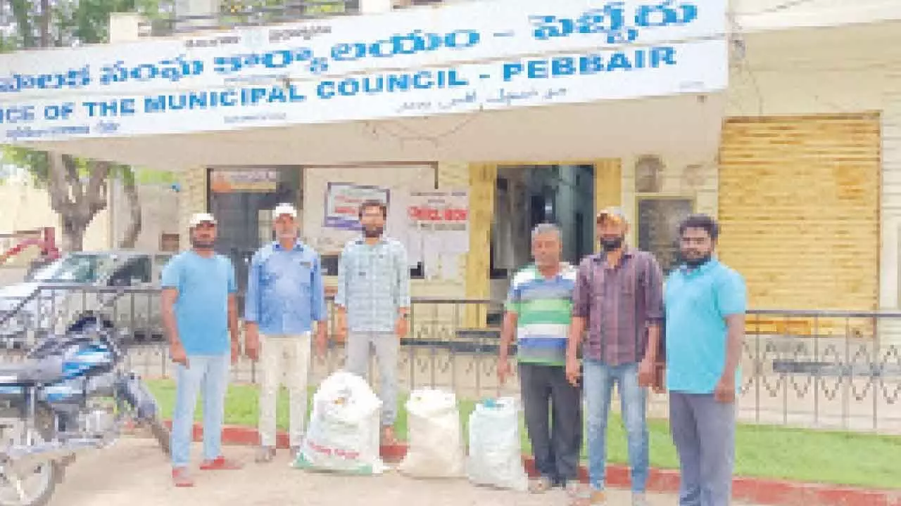 Rs 9.2K fine imposed over use of banned plastic Rs 9.2K fine imposed over use of banned plastic