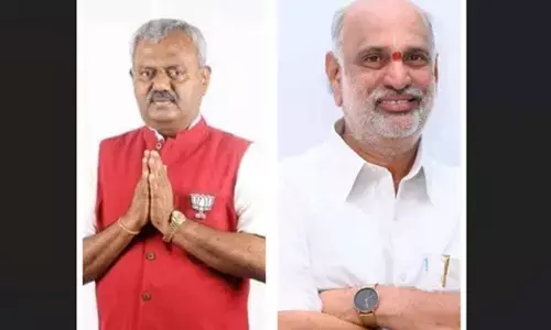 BJP expels 2 Ktaka MLAs