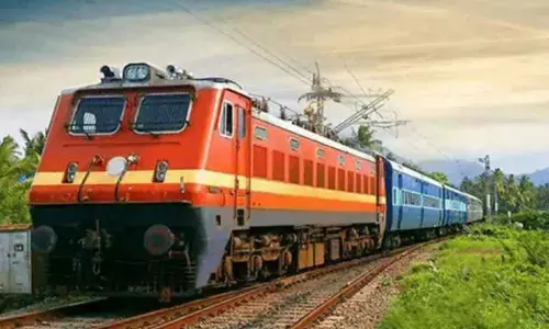 SCR announces additional stoppage at Manchiryal for two express trains