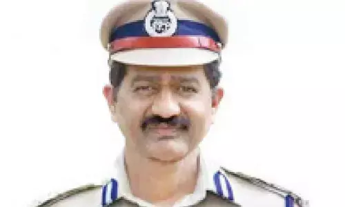 Police paste notice on ex-SIB chief’s home