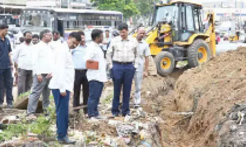 HYDRA chief inspects flood-prone areas