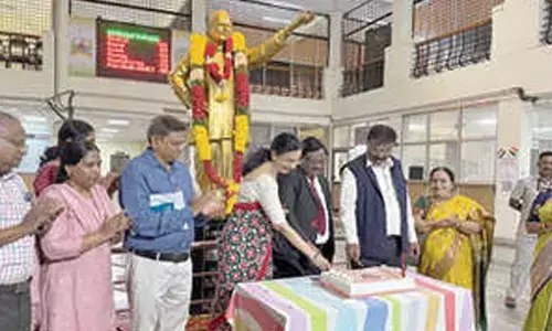 NTR lauded for elevating stature of Telugus