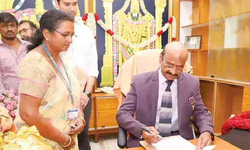 Dr Jagadeesh assumes charge as BIRRD Director