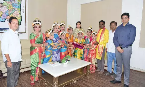 Nandyal dst. officials pay tribute to NTR on 102nd birth anniversary